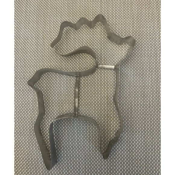 Vintage Extra Large Tin Reindeer Cookie Cutter 7.5 in  x 4.25 in Durable Baking - Picture 3 of 4
